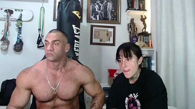 henryhadesflirt online show from November 15, 2025, 12:58 am