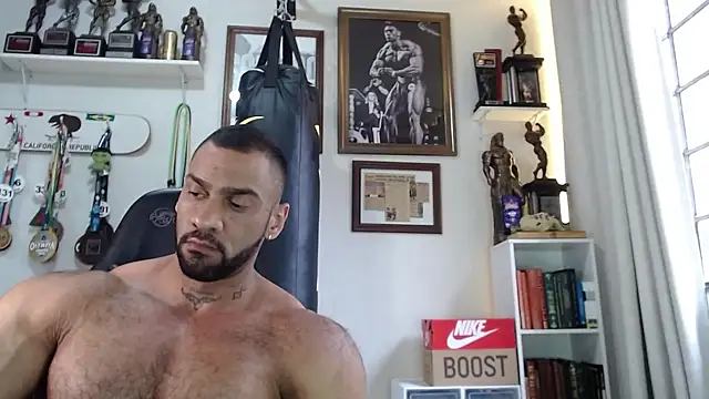 henryhadesflirt online show from October 30, 2025, 7:44 pm