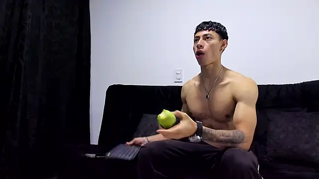 Snapshot of jey_cox23 chatting on November 22, 2025, 10:36 am jey cox23 online show from November 22, 2025, 10:36 am