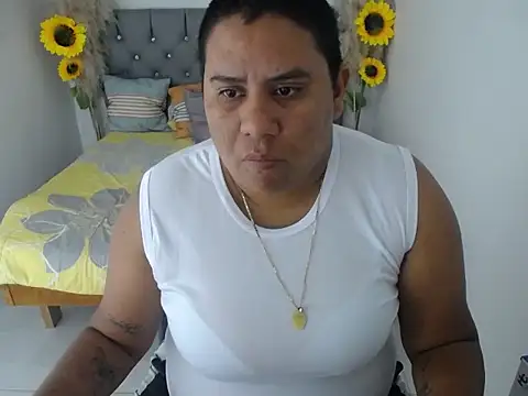 hotlesby valery online show from March 4, 2026, 12:02 pm