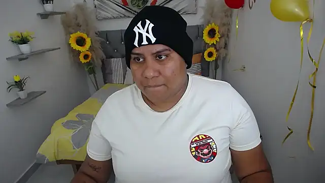 Snapshot of hotlesby_valery chatting on October 11, 2025, 7:04 pm hotlesby valery online show from October 11, 2025, 7:04 pm