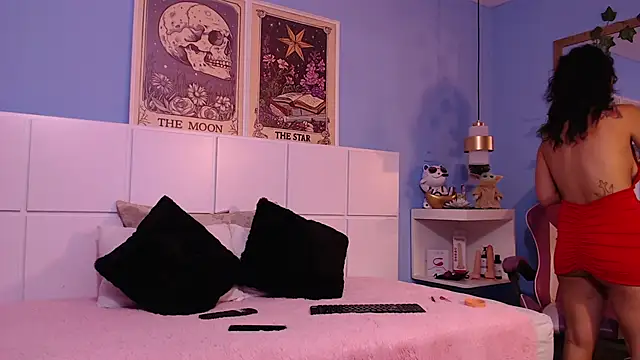 PenelopeBond online show from November 28, 2025, 6:02 am