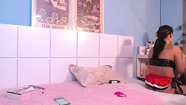 PenelopeBond online show from November 1, 2025, 2:00 pm