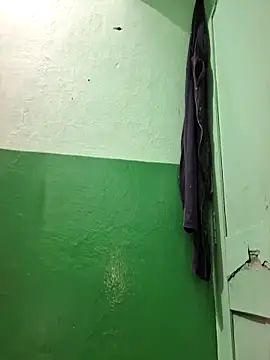 kkshan0923 online show from October 16, 2025, 1:52 pm