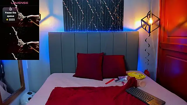 SophieSweet88 online show from November 5, 2025, 3:09 am