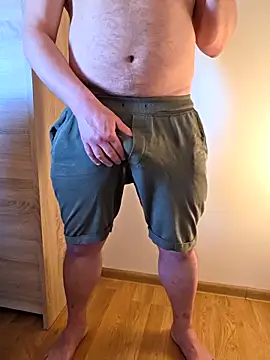 Pozbihet87spons online show from April 21, 2026, 6:31 am