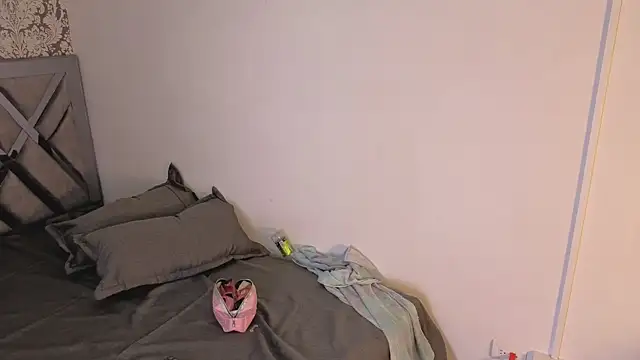 Snapshot of sarita_princess7 chatting on November 29, 2025, 10:43 pm sarita princess7 online show from November 29, 2025, 10:43 pm