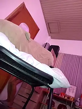 foxylena latinalicious69 online show from November 19, 2025, 4:56 am