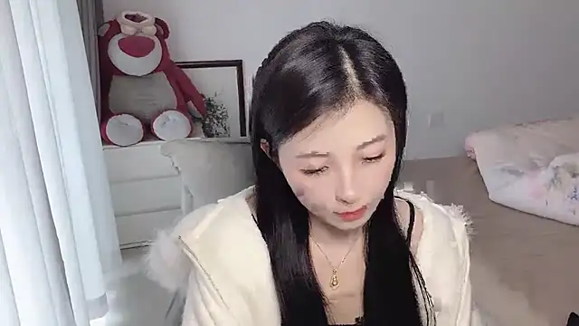 Snapshot of Mien-MM chatting on November 14, 2025, 8:07 am Mien-MM online show from November 14, 2025, 8:07 am