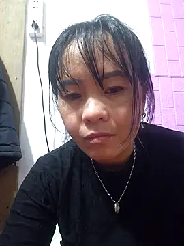 cunconcute online show from November 13, 2025, 6:23 pm