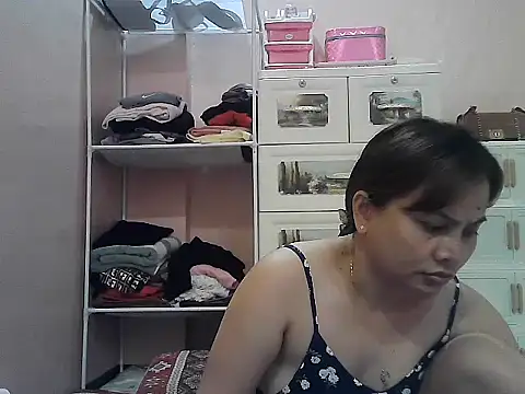 Snapshot of Amarrahlyn chatting on July 15, 2026, 9:33 pm Amarrahlyn online show from July 15, 2026, 9:33 pm