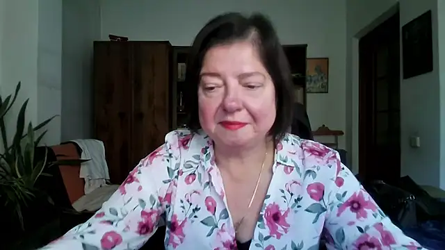 Snapshot of Violet_Pulse chatting on October 23, 2025, 10:14 am Violet Pulse online show from October 23, 2025, 10:14 am