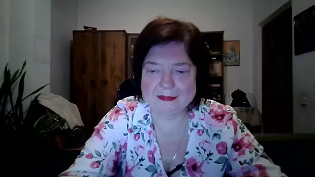 Snapshot of Violet_Pulse chatting on January 15, 2026, 7:28 pm Violet Pulse online show from January 15, 2026, 7:28 pm