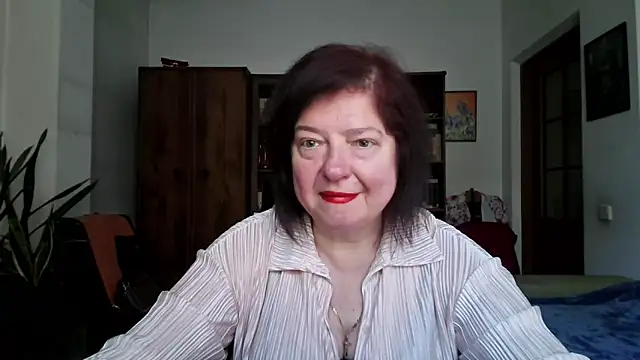 Violet Pulse online show from April 17, 2026, 9:23 am