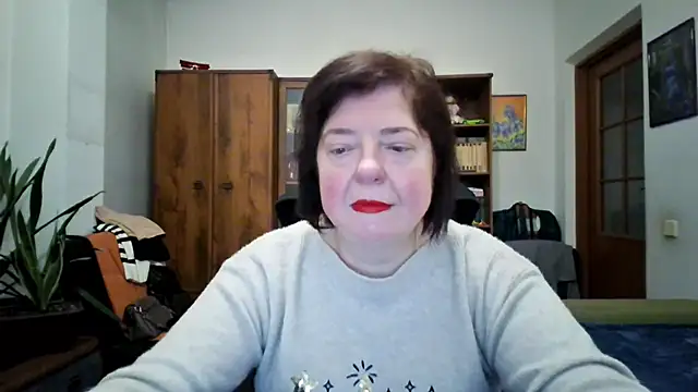 Snapshot of Violet_Pulse chatting on February 18, 2026, 1:51 pm Violet Pulse online show from February 18, 2026, 1:51 pm