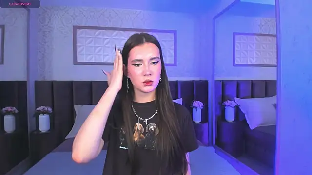 Snapshot of babyy_gloria chatting on September 19, 2025, 4:44 pm babyy gloria online show from September 19, 2025, 4:44 pm