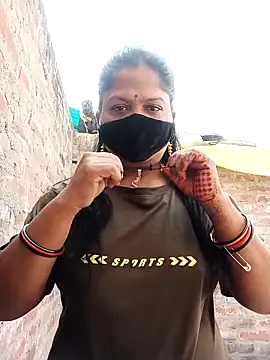 Mona darling21 online show from November 13, 2025, 6:17 am