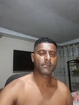 Snapshot of kingVibeX chatting on November 18, 2025, 9:07 pm kingVibeX online show from November 18, 2025, 9:07 pm