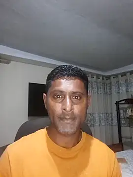 Snapshot of kingVibeX chatting on December 2, 2025, 8:54 pm kingVibeX online show from December 2, 2025, 8:54 pm