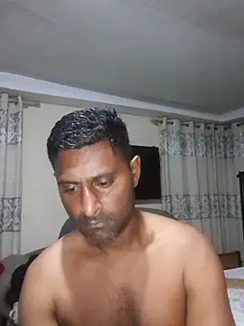 Snapshot of kingVibeX chatting on November 28, 2025, 7:58 pm kingVibeX online show from November 28, 2025, 7:58 pm