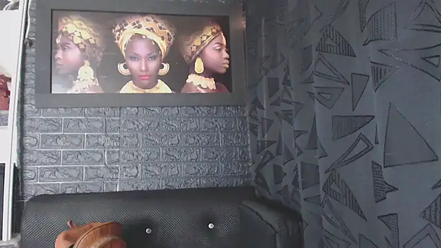 Lil Rose2006 online show from February 27, 2026, 1:33 pm