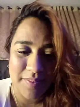 Aria hebe  online show from May 3, 2026, 4:28 am