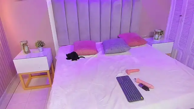 isa vel online show from November 27, 2025, 7:25 pm