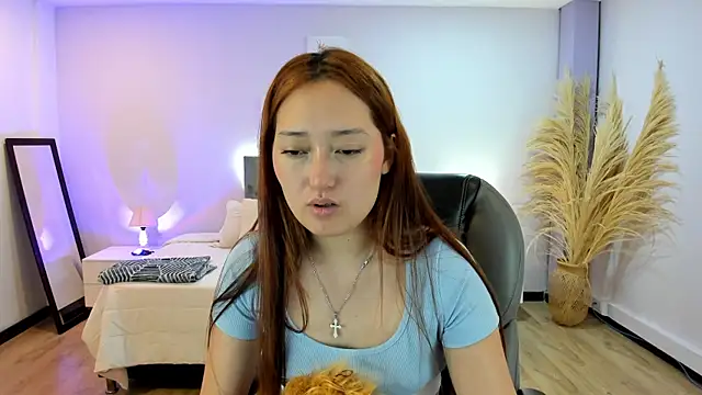 Snapshot of Samara_Hilton_2 chatting on October 7, 2025, 7:37 pm Samara Hilton 2 online show from October 7, 2025, 7:37 pm