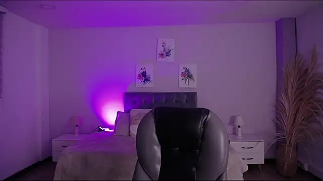 Snapshot of Samara_Hilton_2 chatting on December 5, 2025, 6:28 pm Samara Hilton 2 online show from December 5, 2025, 6:28 pm