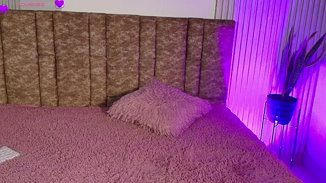 Missdionne curly online show from February 27, 2026, 11:43 am