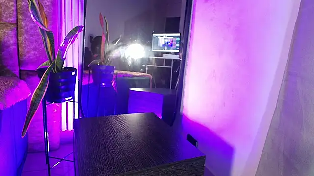 Missdionne curly online show from March 19, 2026, 11:32 am