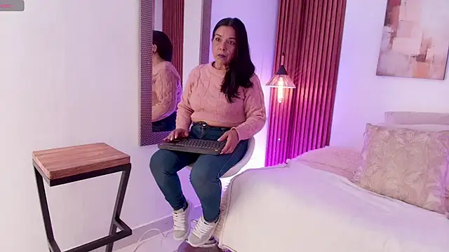 Snapshot of EvaGoddess_ chatting on May 22, 2026, 8:07 pm EvaGoddess online show from May 22, 2026, 8:07 pm