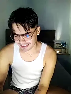 Snapshot of Mason_grey chatting on December 16, 2025, 1:32 am Mason grey online show from December 16, 2025, 1:32 am