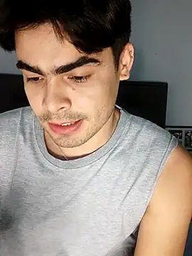 Snapshot of Mason_grey chatting on November 17, 2025, 11:20 pm Mason grey online show from November 17, 2025, 11:20 pm