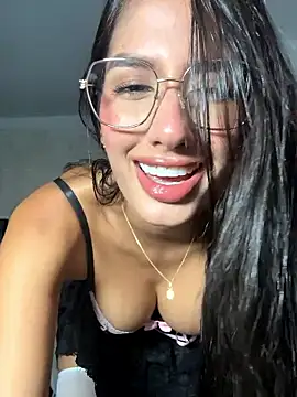 Julieta Duque online show from March 15, 2026, 2:07 am