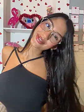 Julieta Duque online show from February 13, 2026, 2:00 am