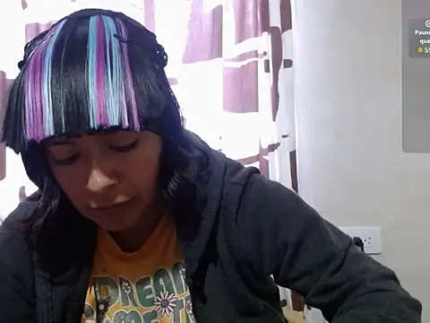 Acelinrose online show from May 29, 2026, 10:27 pm