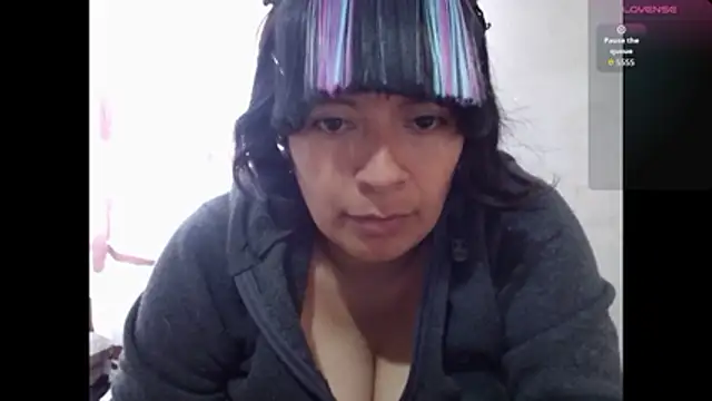 Acelinrose online show from January 17, 2026, 4:32 pm