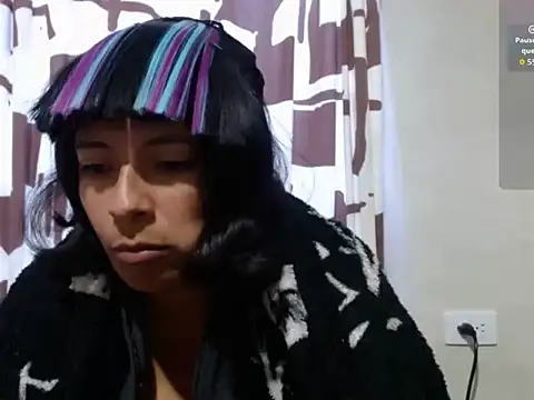 Acelinrose online show from May 28, 2026, 10:48 pm