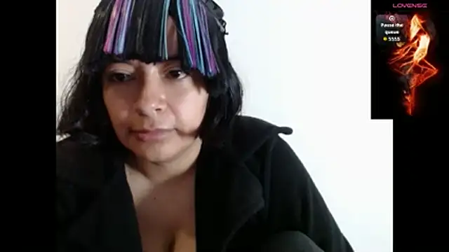 Acelinrose online show from October 26, 2025, 11:21 am