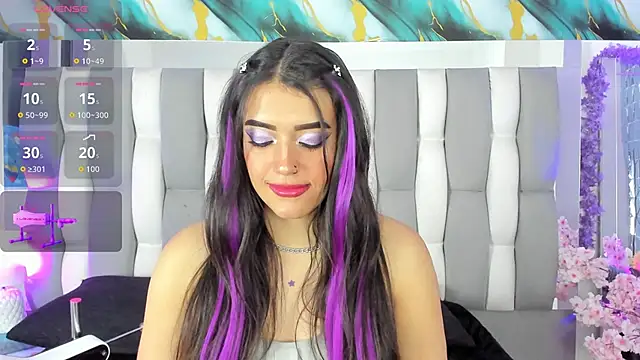 IsaDiiaz online show from April 9, 2026, 4:58 am