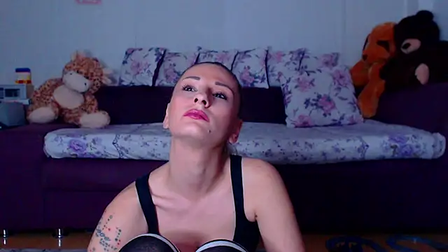 CassieSpell online show from April 23, 2026, 8:32 pm