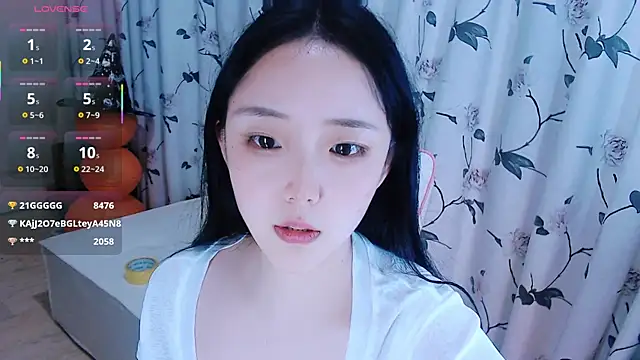 Snapshot of Niannian- chatting on October 23, 2025, 4:16 pm Niannian- online show from October 23, 2025, 4:16 pm