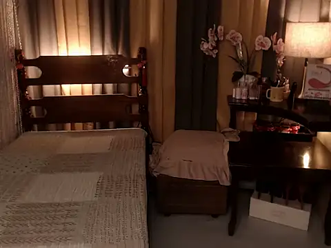 Jastine hunk online show from April 2, 2026, 4:52 am