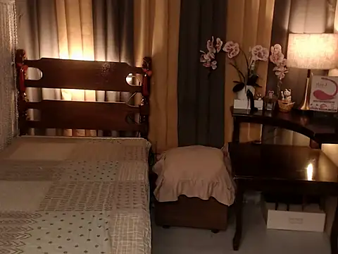 Jastine hunk online show from October 7, 2025, 6:14 am