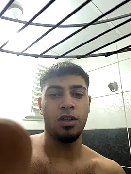 astoperaa online show from October 1, 2025, 4:55 pm