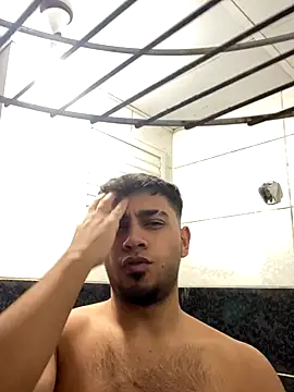 astoperaa online show from September 21, 2025, 4:23 pm