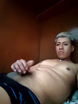 Carlos27hot online show from February 5, 2026, 10:16 pm