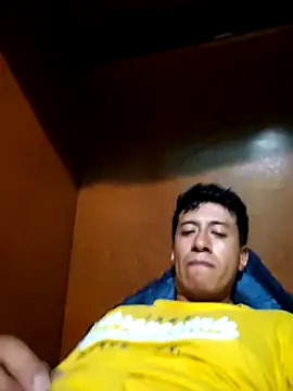 Carlos27hot online show from October 24, 2025, 12:31 am