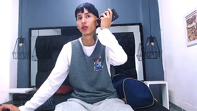 Daniel delux  online show from October 29, 2025, 11:09 am